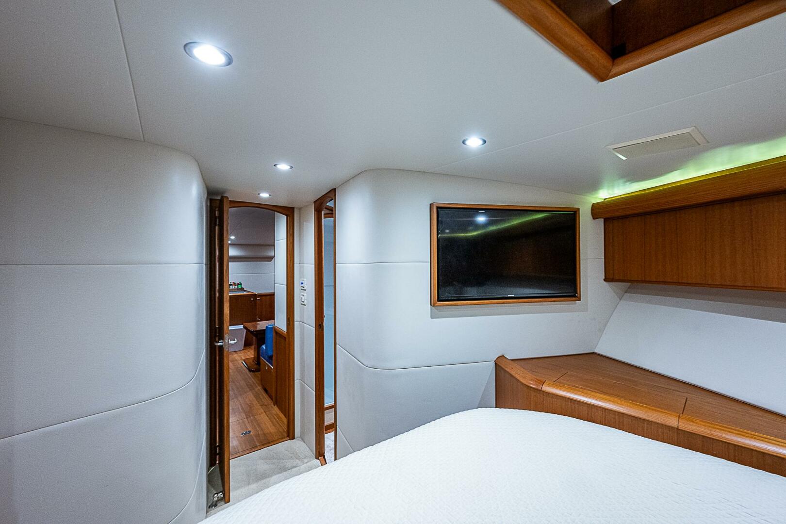 2017 F&S Cusotm Express Sportfish - Image 52