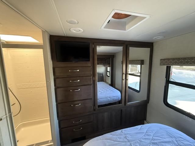 2018 Jayco Greyhawk 29MV - Image 15