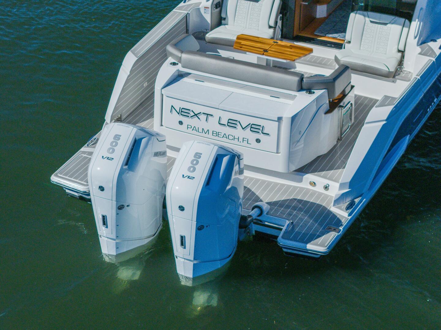 2025 Tiara Yachts 43 LE - Image 9