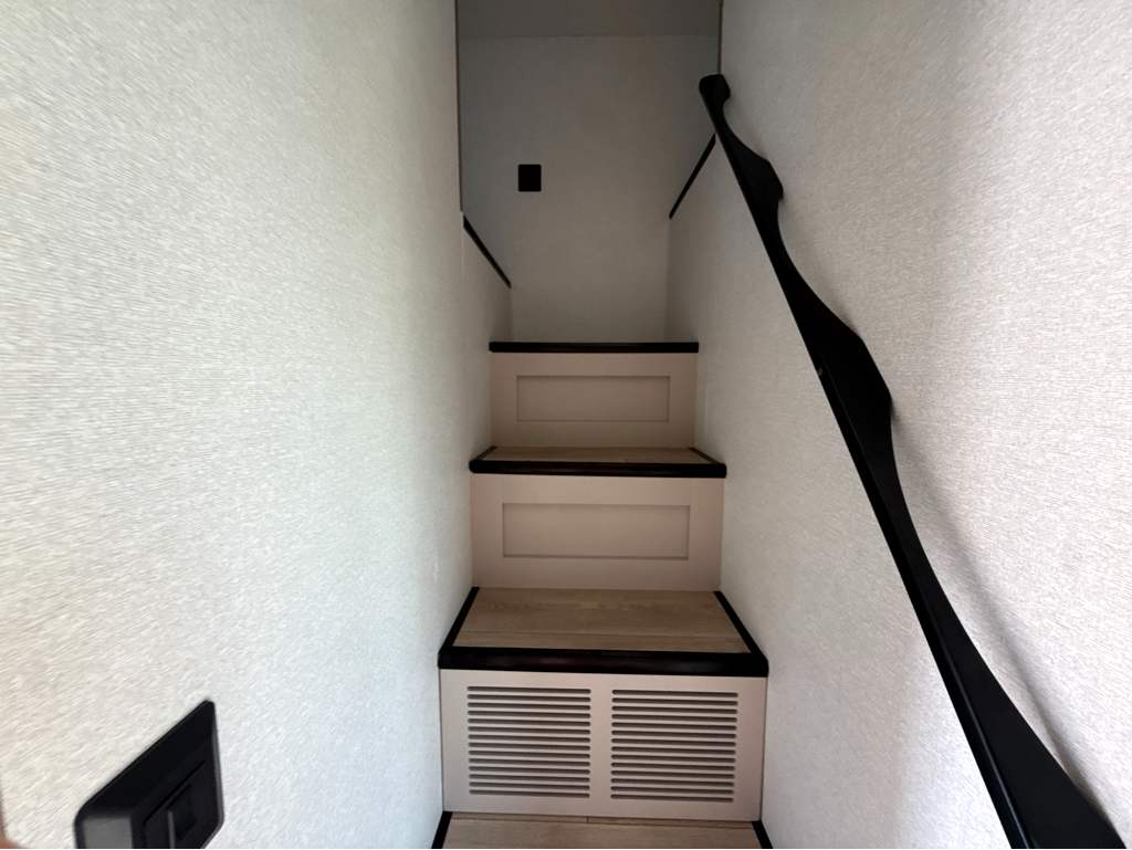 2027 JAYCO JAY FLIGHT BUNGALOW 404LOFT - Image 20