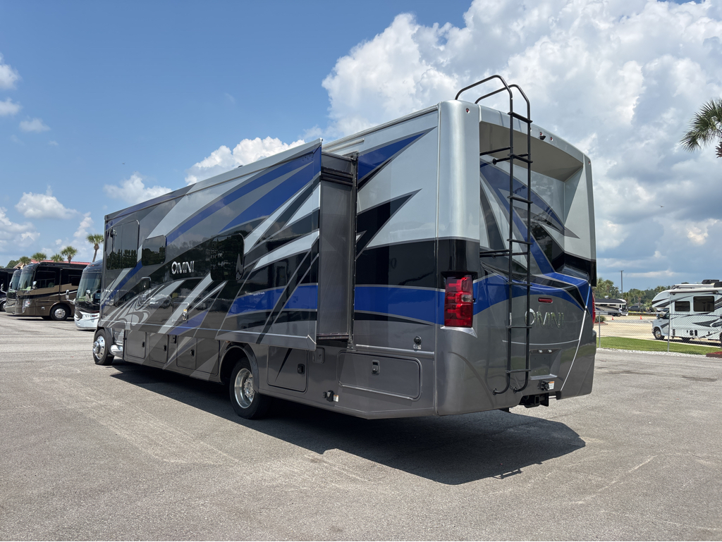 2021 Thor Motor Coach OMNI BH35 - Image 4