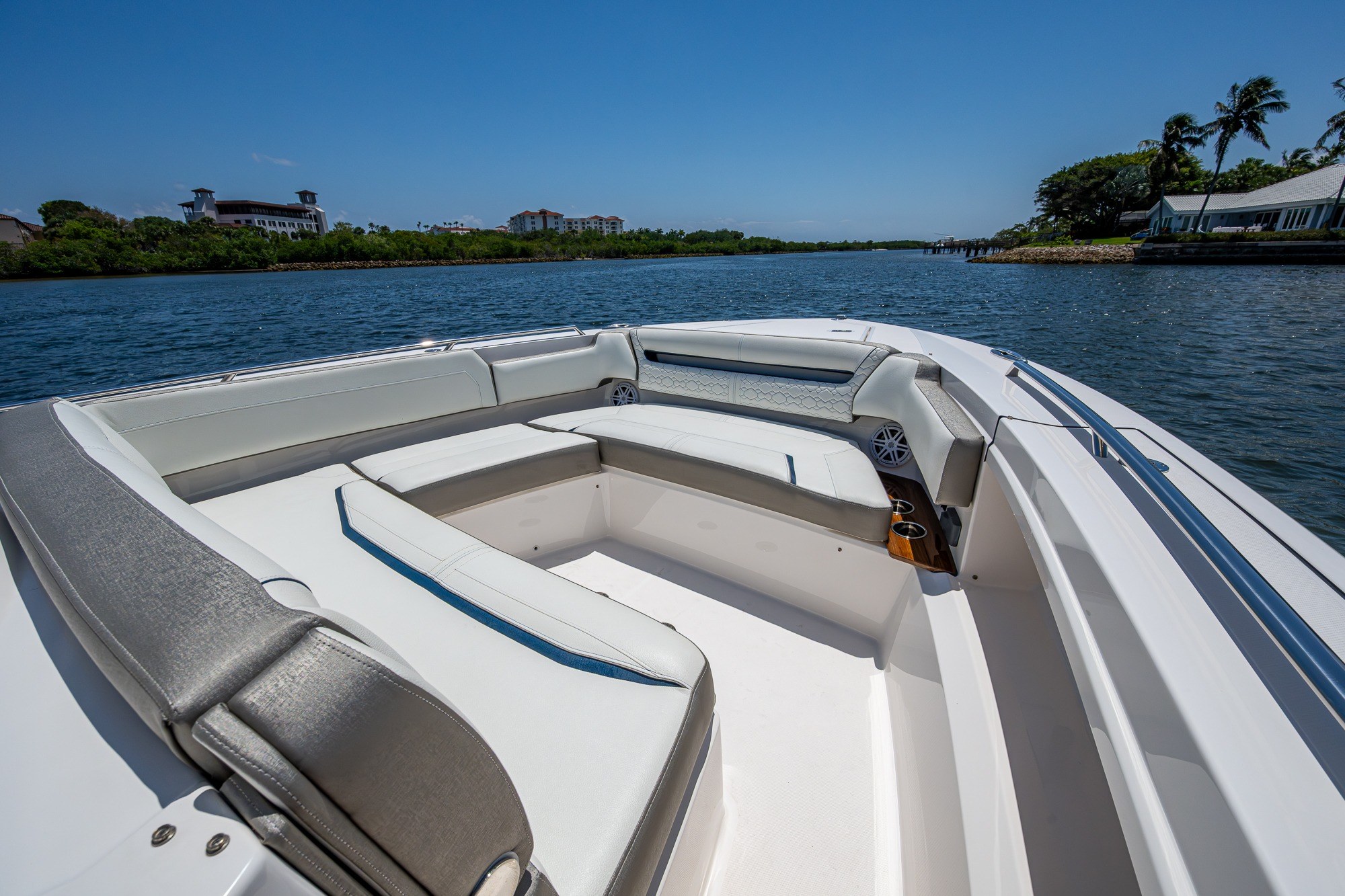 2024 Tiara Yachts 38 LS Base - Image 17