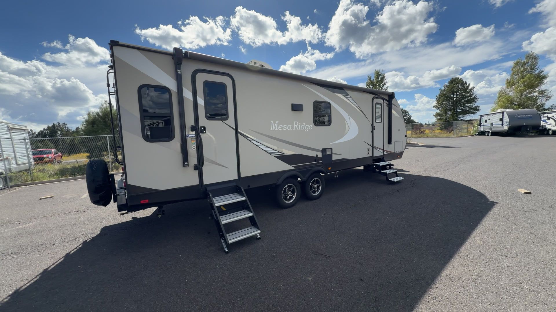 2021 Highland Ridge Mesa Ridge Lite MR2602RL - Image 4