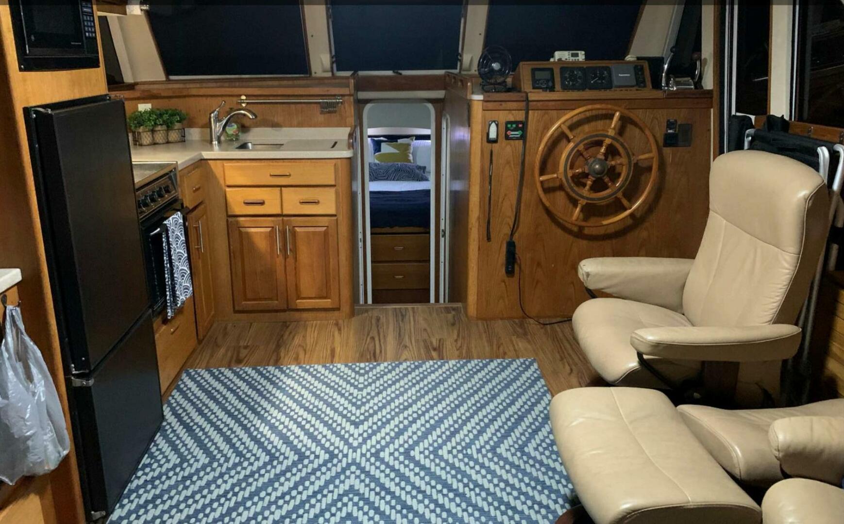 1998 Mainship 350 Trawler Base - Image 10