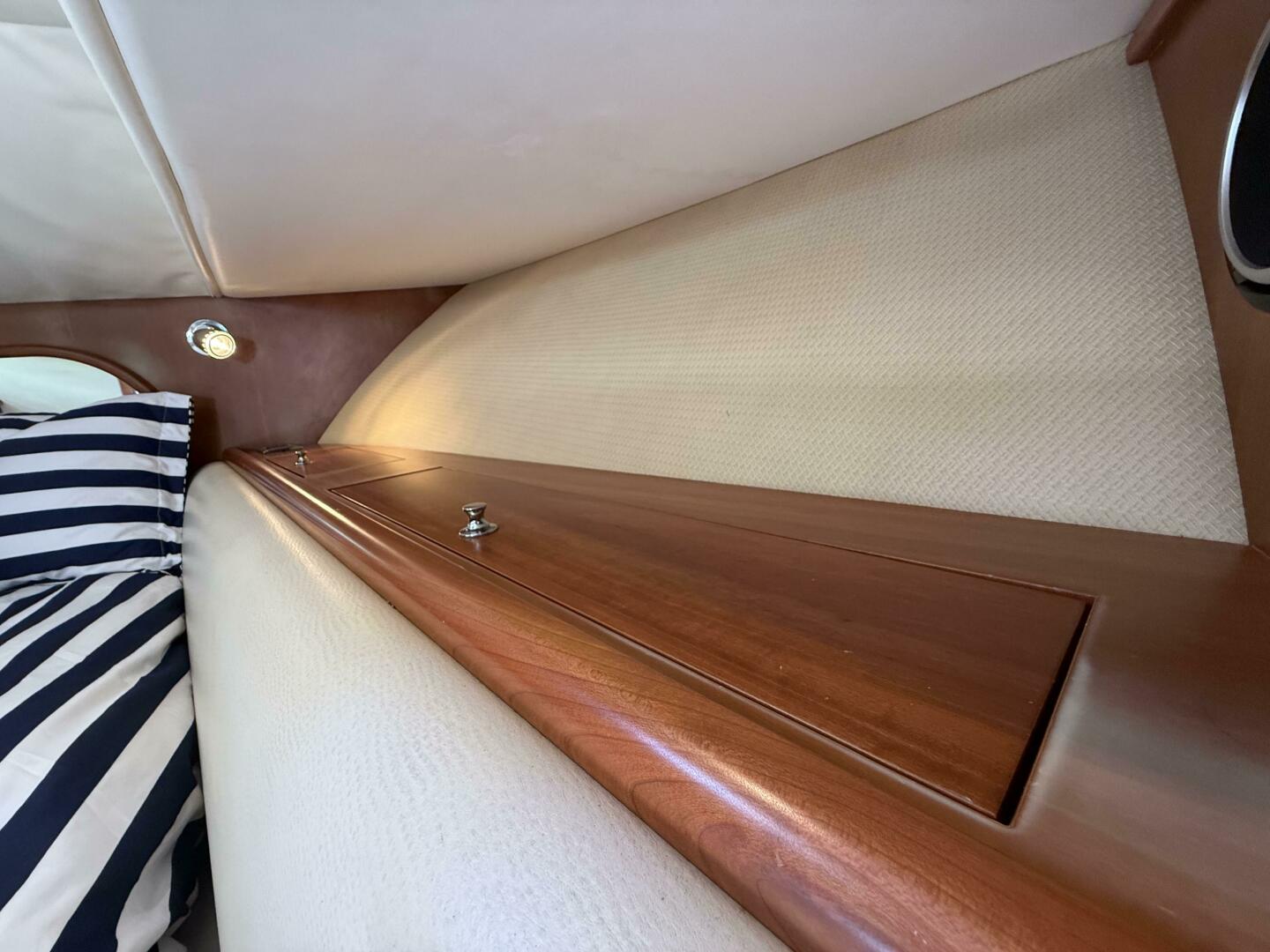 2007 Chris-Craft Roamer 40 - Image 10