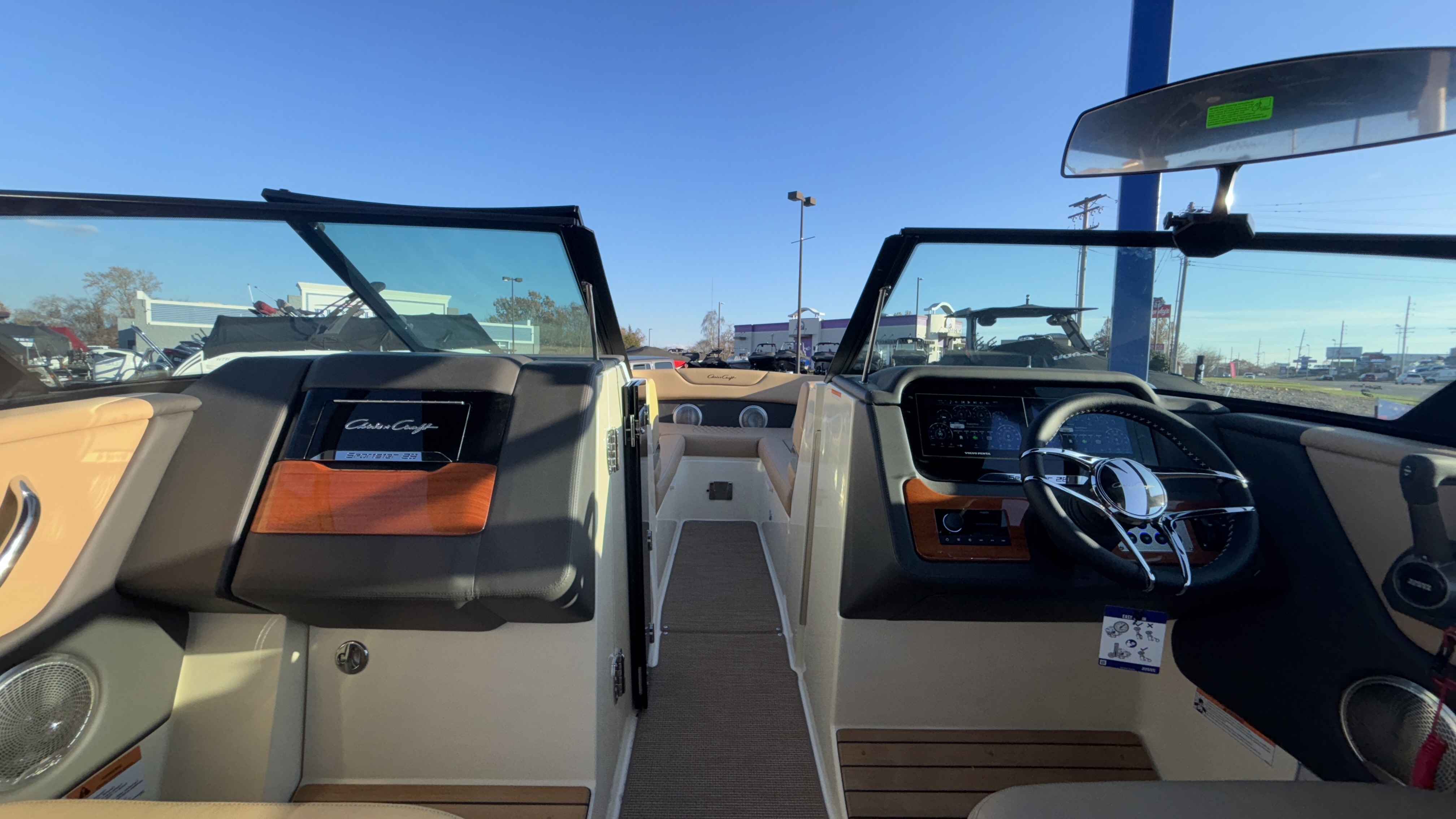 2026 Chris Craft SPORTSTER 28 Sterndrive - Image 40