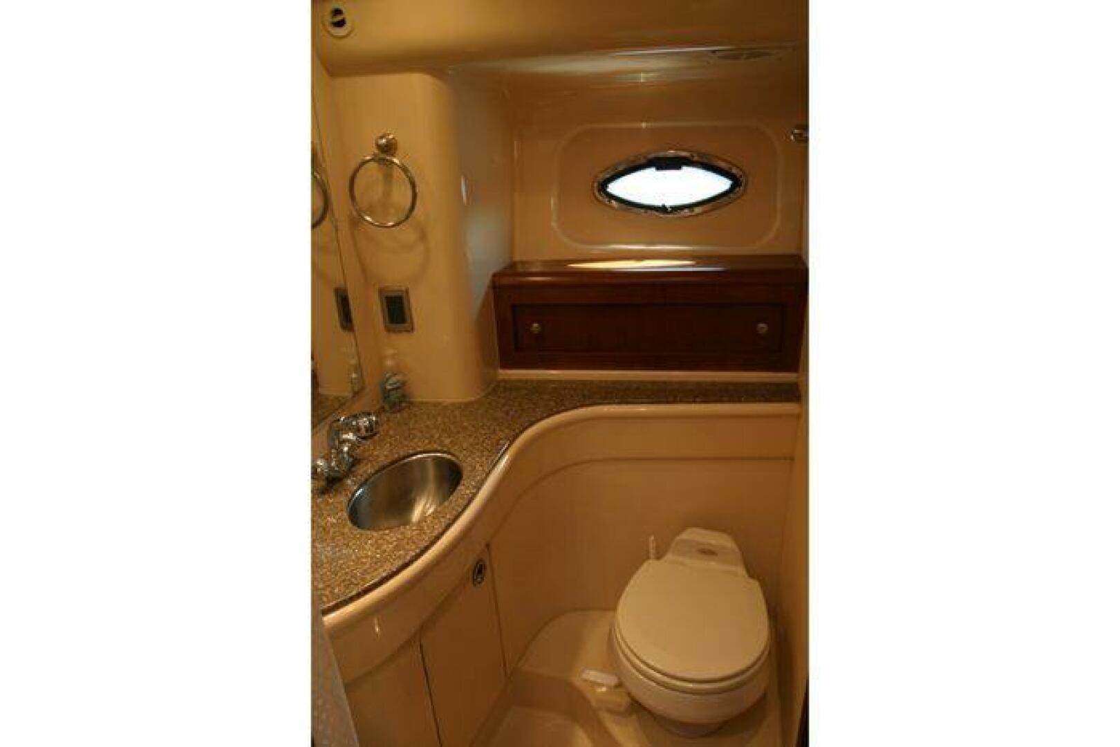 2005 Meridian 411 Sedan - Image 13
