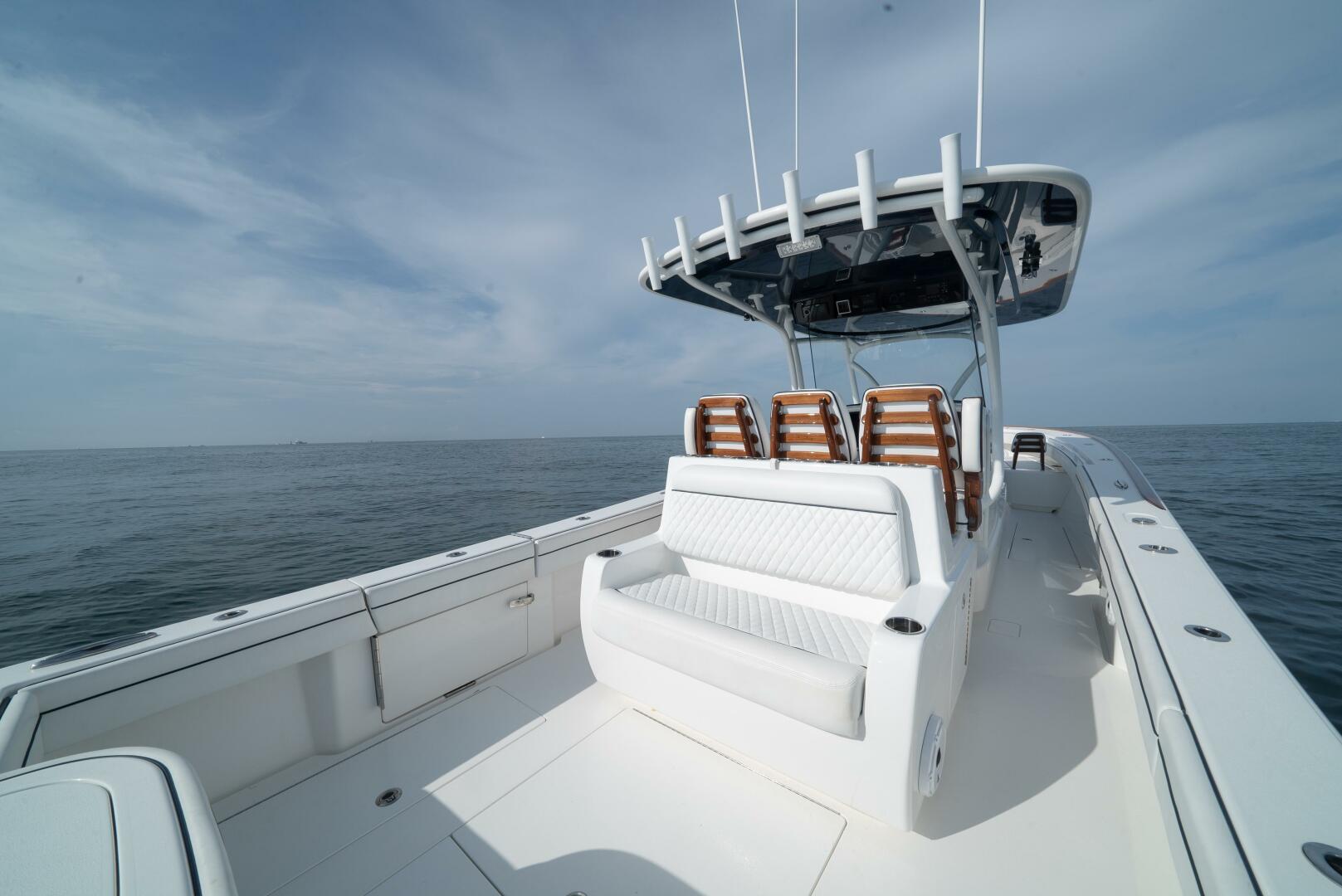 2022 Valhalla Boatworks V-37 - Image 13
