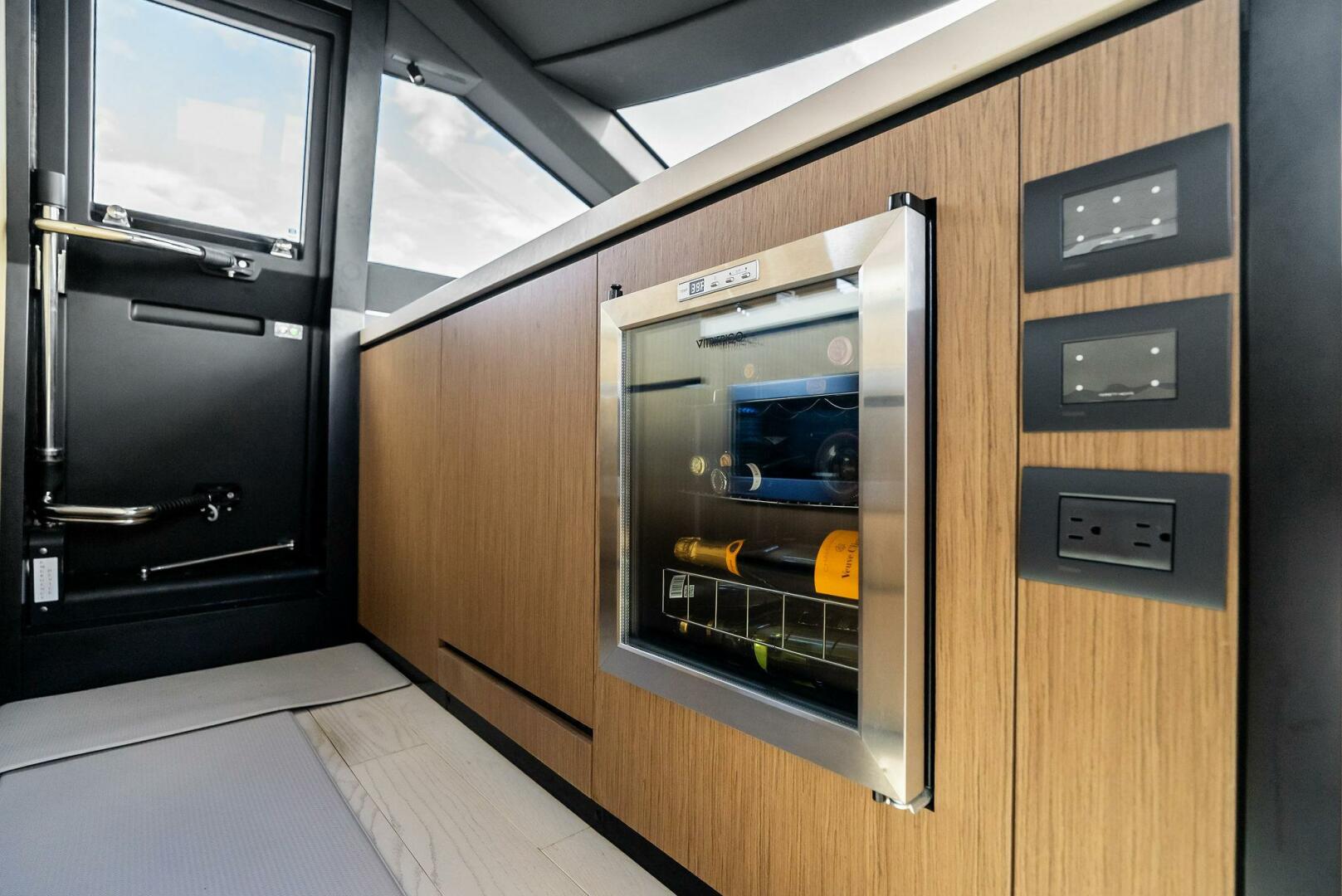 2024 Ferretti Yachts 720 - Image 61