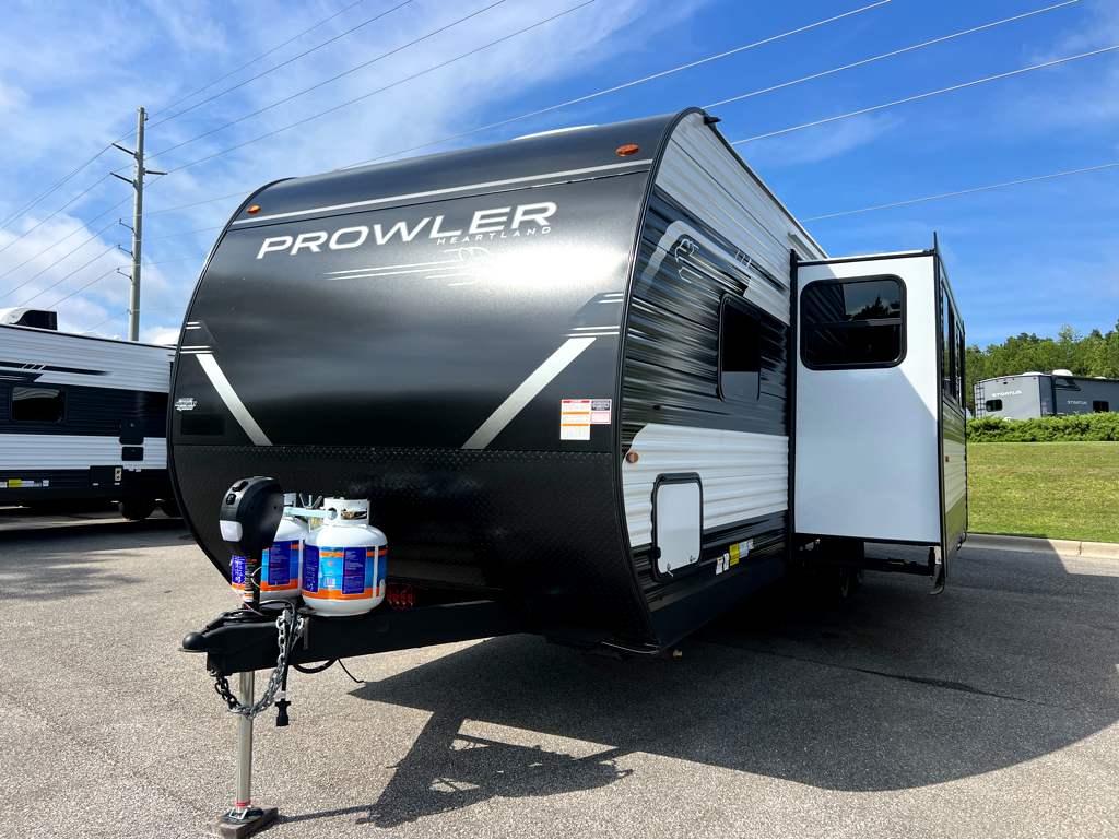 2027 HEARTLAND PROWLER 2802BHS - Image 2