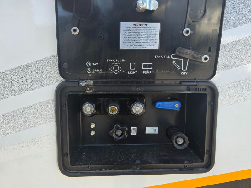 2026 Ember RV E-Series 18FBE - Image 5