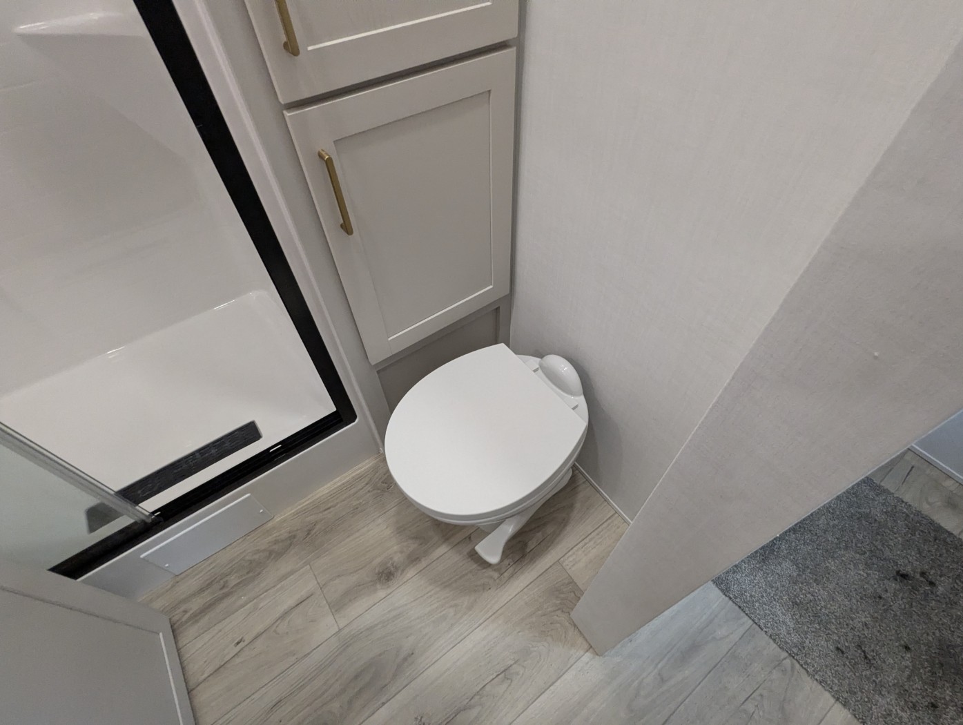 2027 Forest River Rockwood Signature 290SFK - Image 35