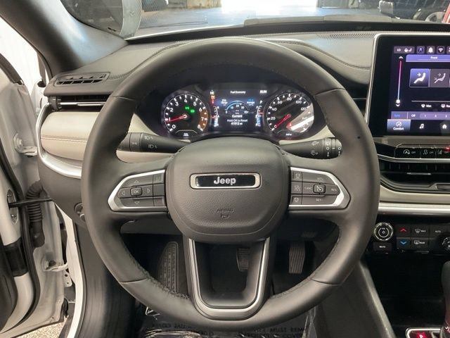 2025 Jeep Compass Limited 4x4 - Image 17