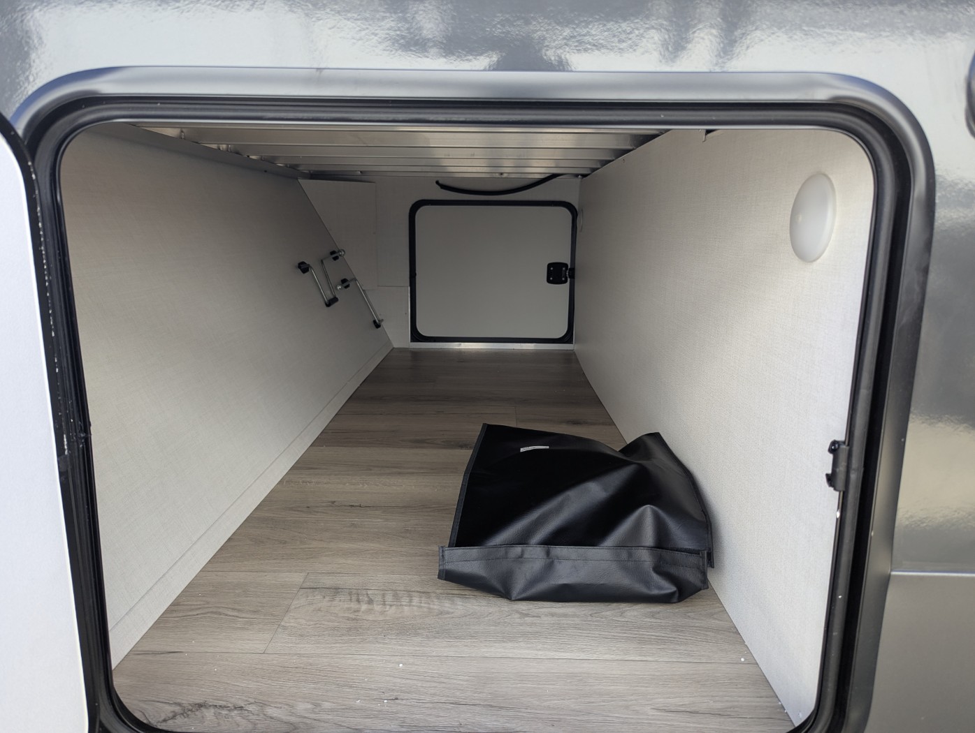 2027 Forest River Rockwood Mini Lite 2205S - Image 4