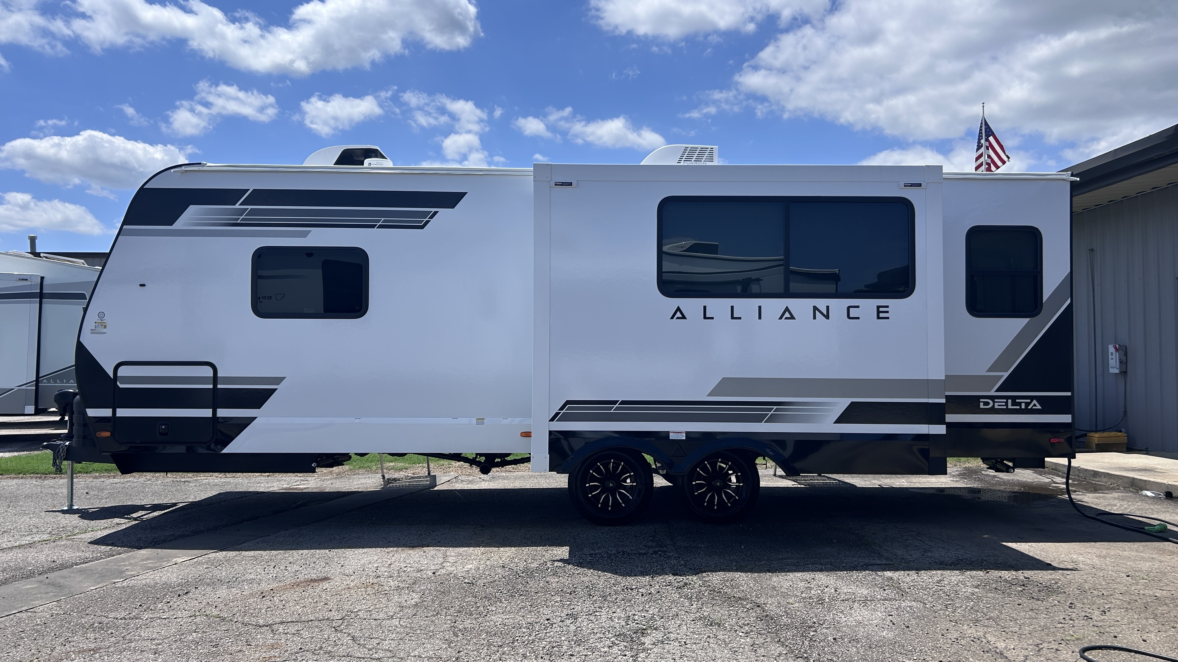 2027 Alliance RV Delta 252RL - Image 5