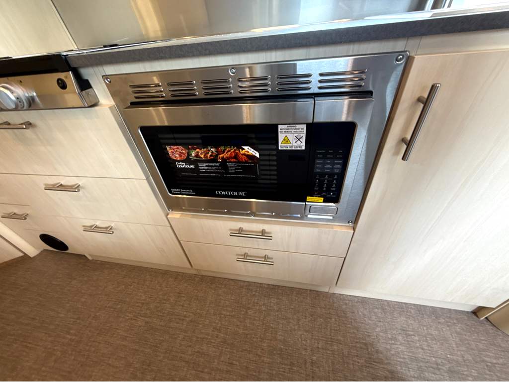 2026 AIRSTREAM FLYING CLOUD 30FBBQ - Image 20