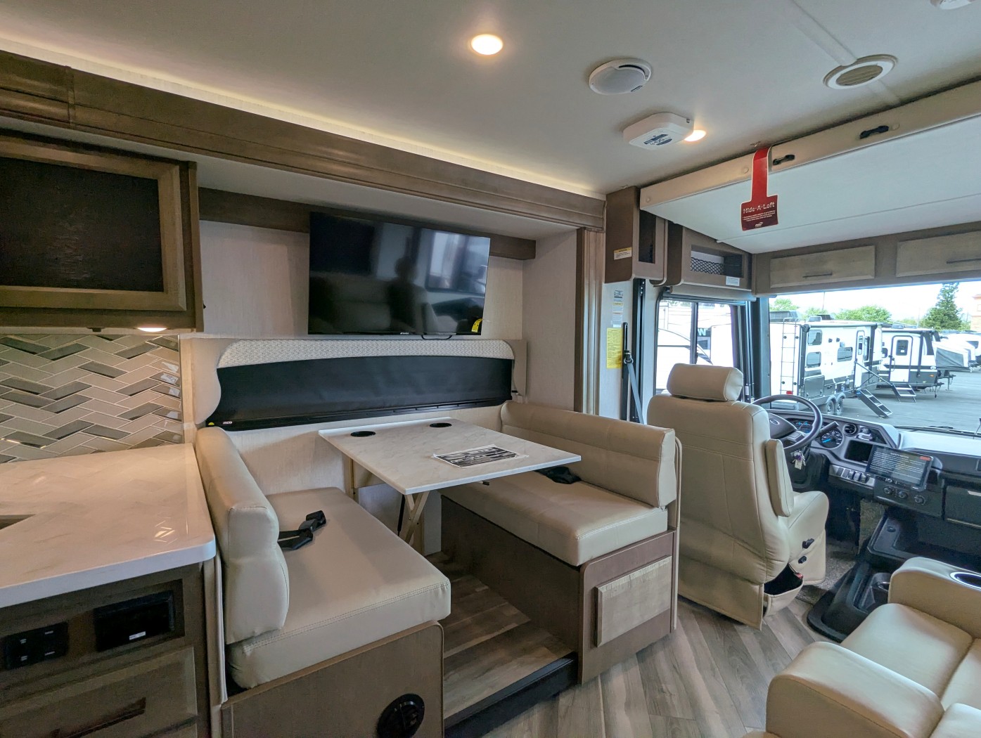 2026 Fleetwood Fortis 32RW - Image 6