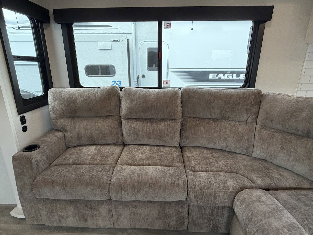 2026 JAYCO EAGLE 335LSTS - Image 15
