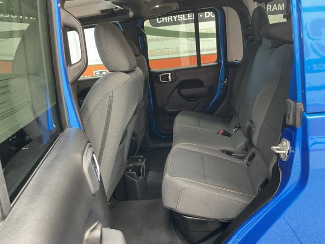 2025 Jeep Gladiator Sport S 4x4 - Image 21