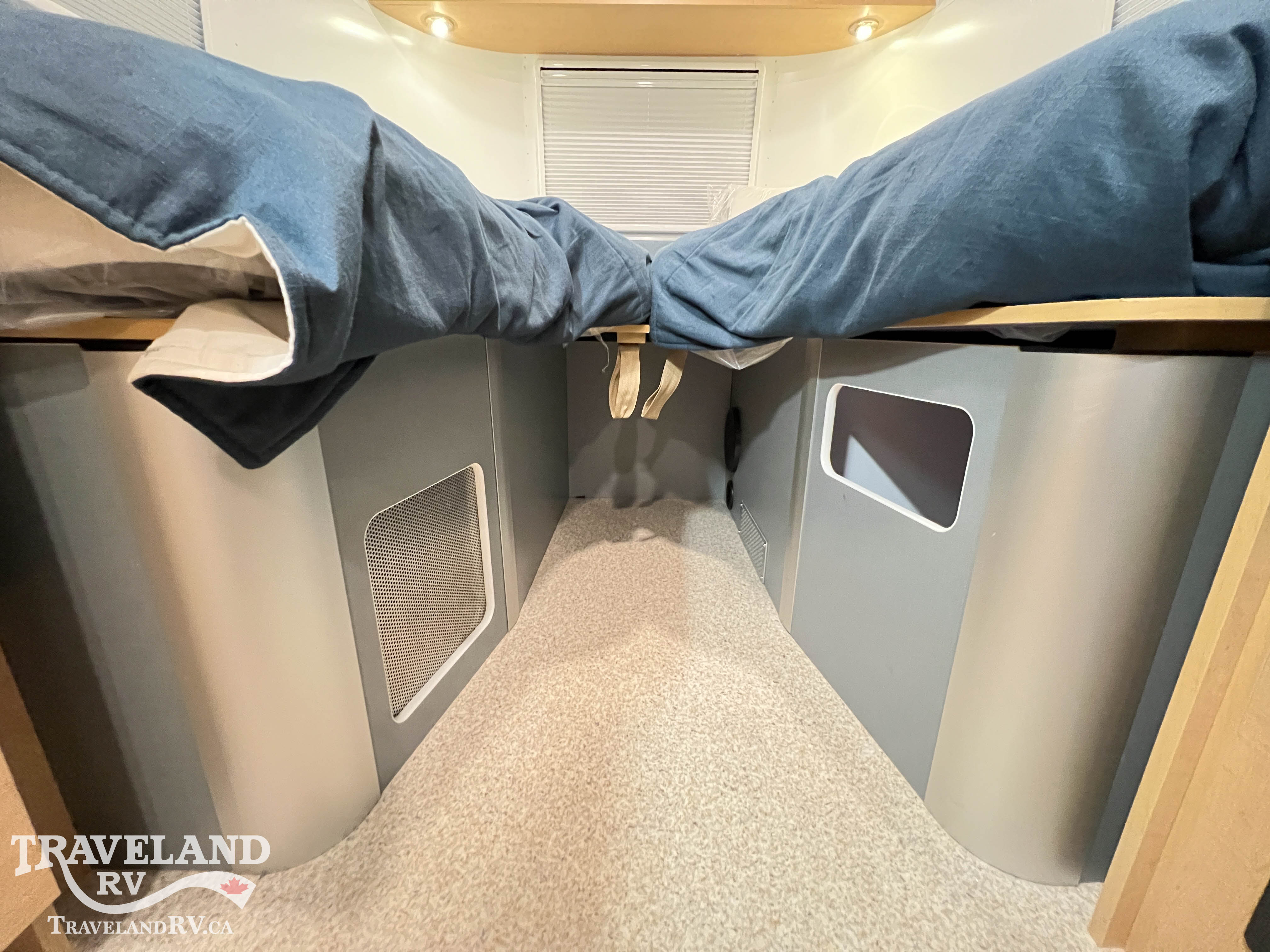 2026 AIRSTREAM 22RB WORLD TRAVELER - Image 17