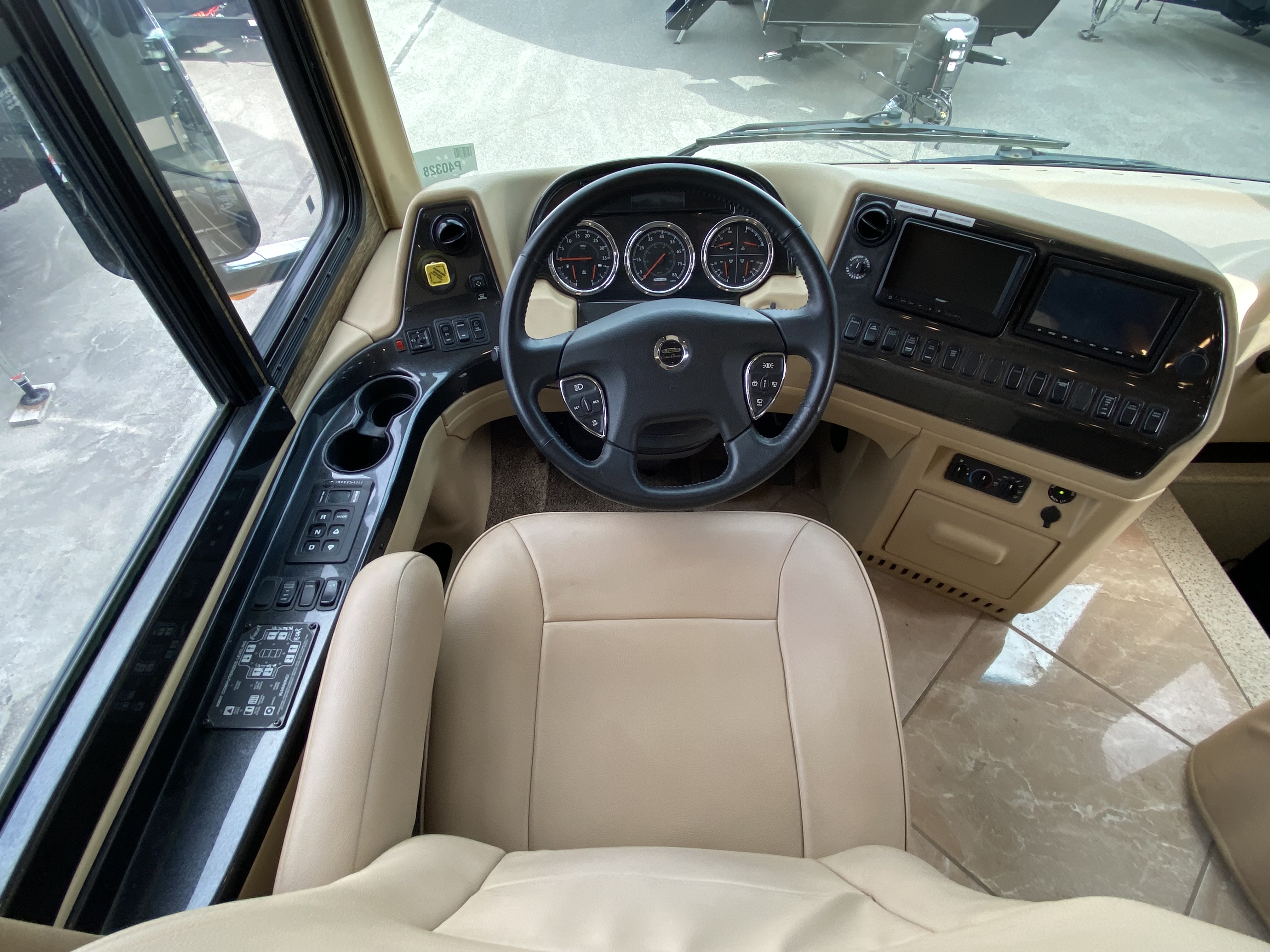 2015 NEWMAR DUTCHSTAR 3736 - Image 18