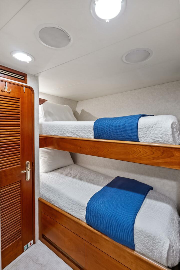1998 Burger Raised Pilothouse - Image 36