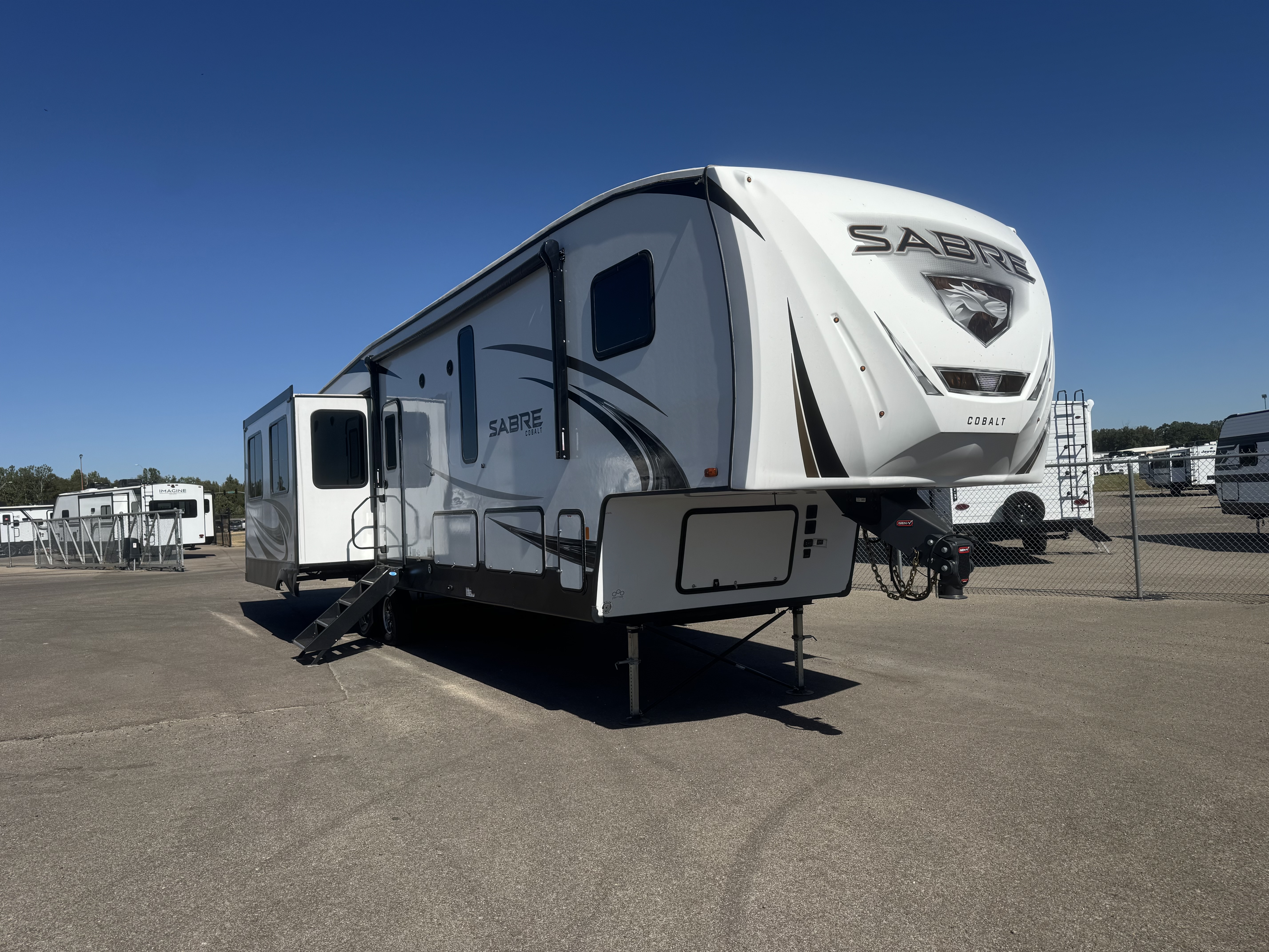 2022 FOREST RIVER SABRE 36BHQ - Image 1