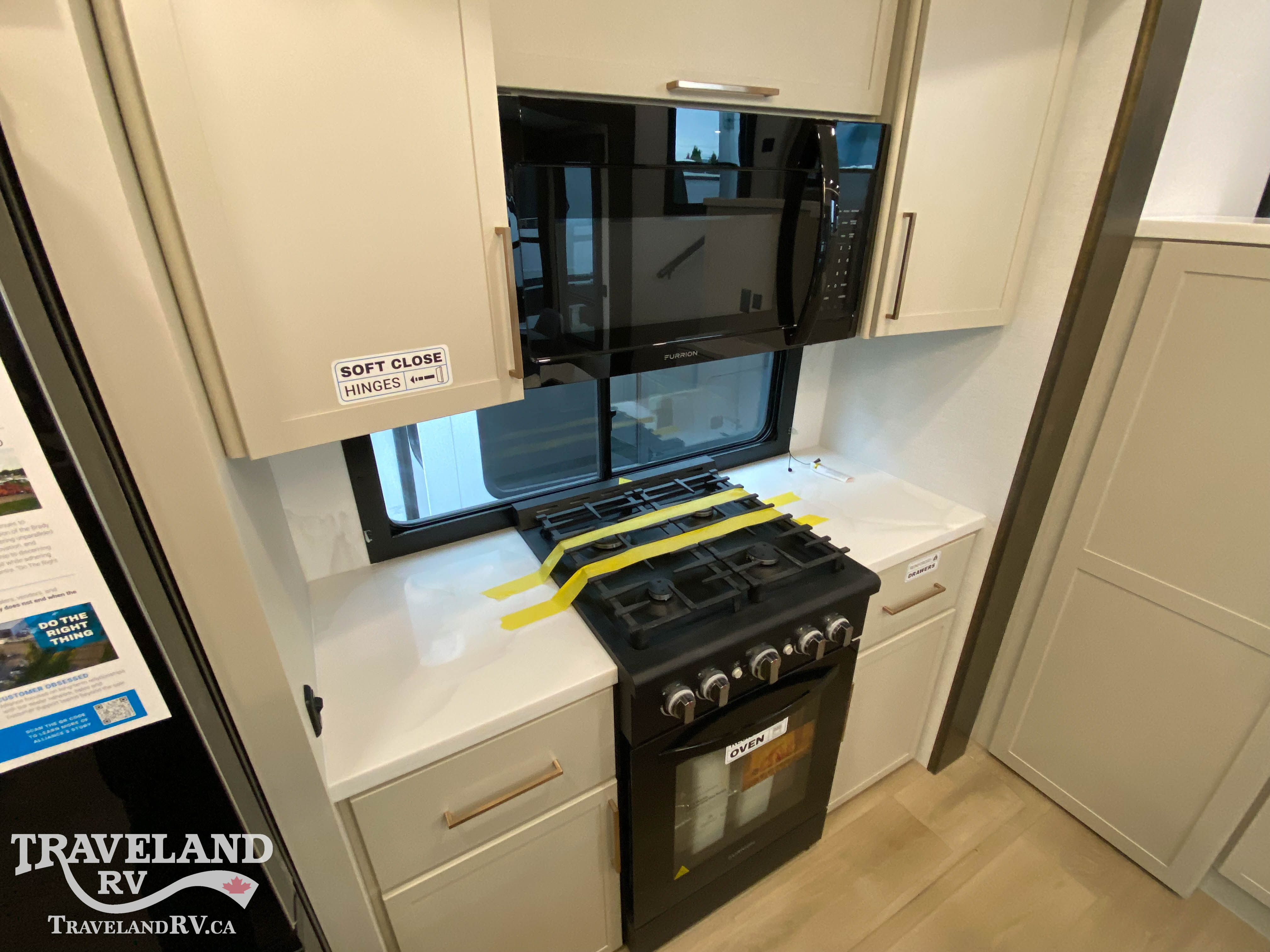 2027 Alliance RV Paradigm 385FL - Image 11