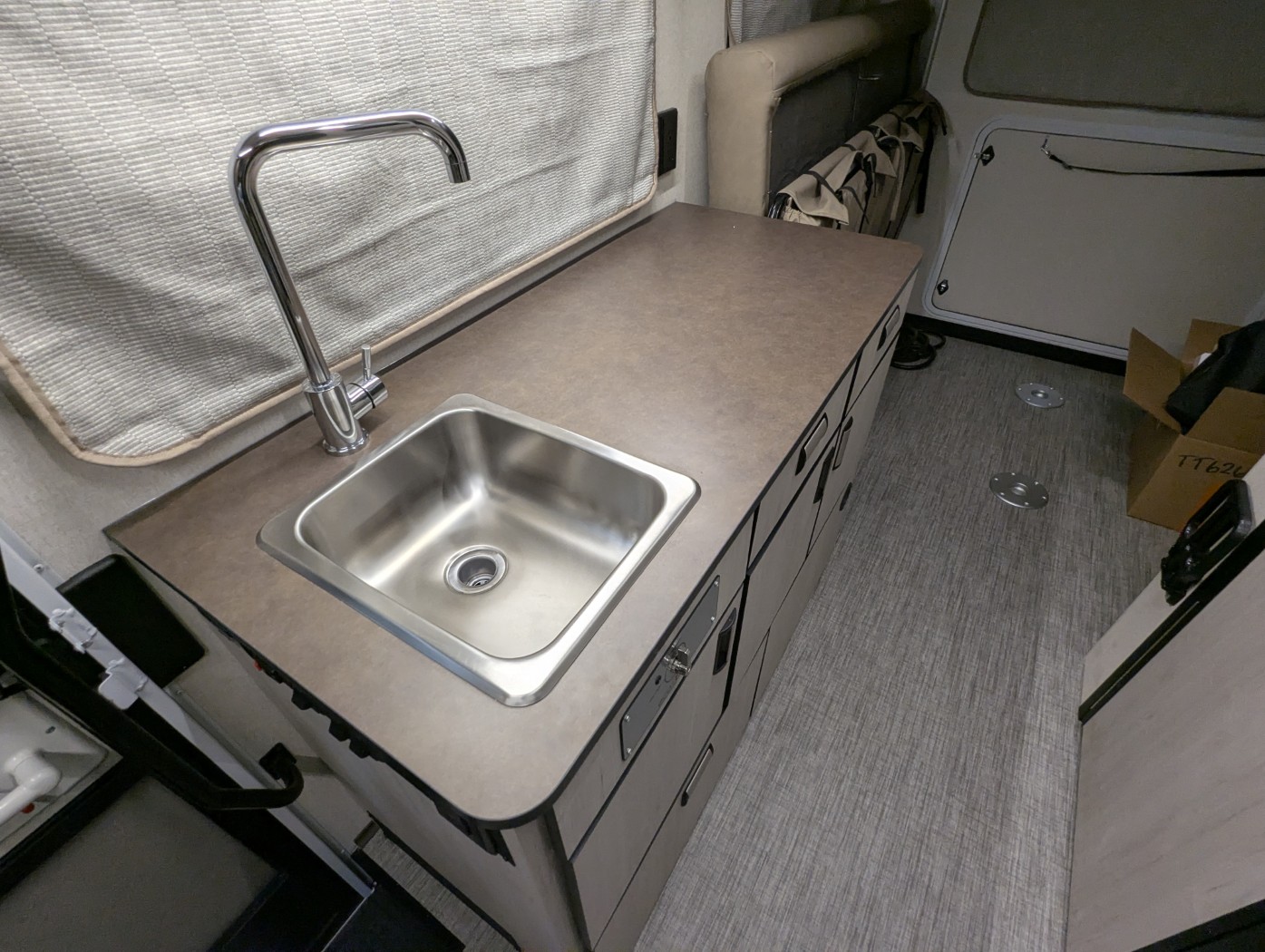 2027 Winnebago Elora 19DC - Image 20
