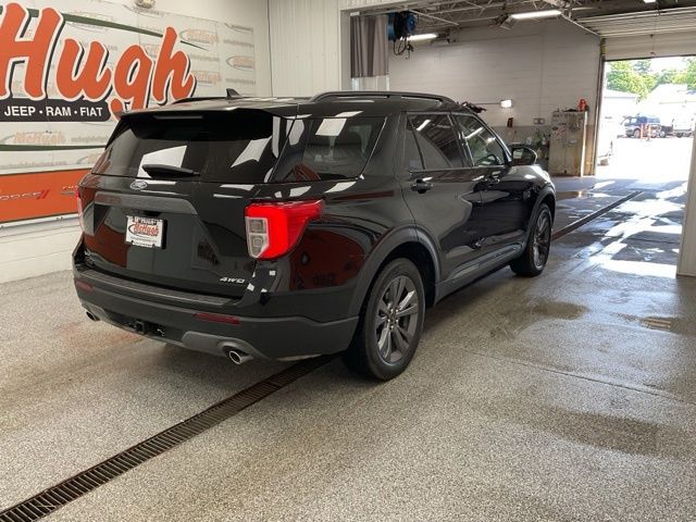 2023 Ford Explorer Utility 4D XLT 4WD - Image 7