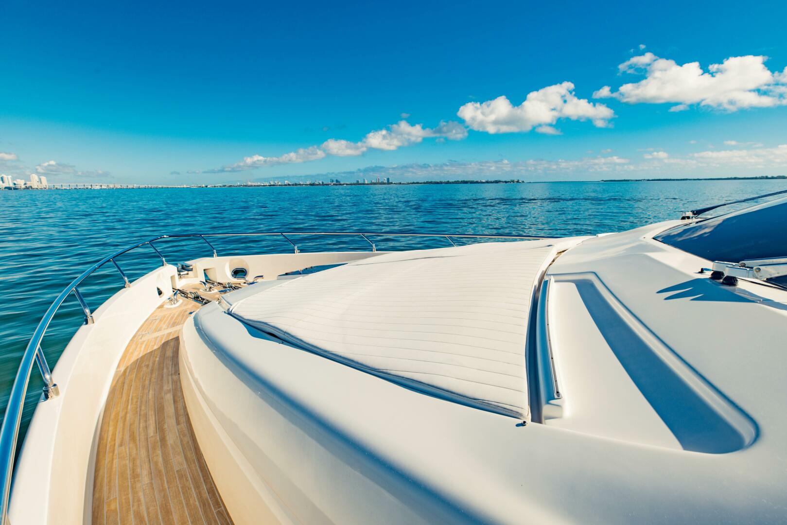 2017 Ferretti Yachts 750 - Image 25