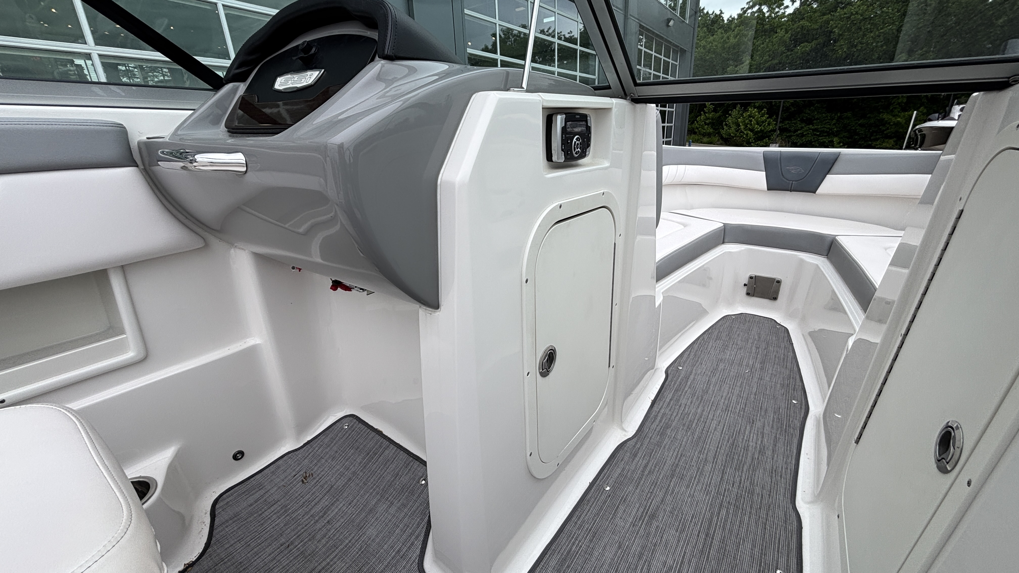 2021 Chaparral 23 SSi - Image 34