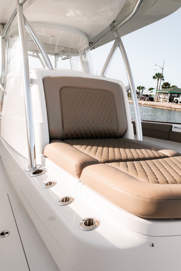 2020 Valhalla Boatworks V37 - Image 26