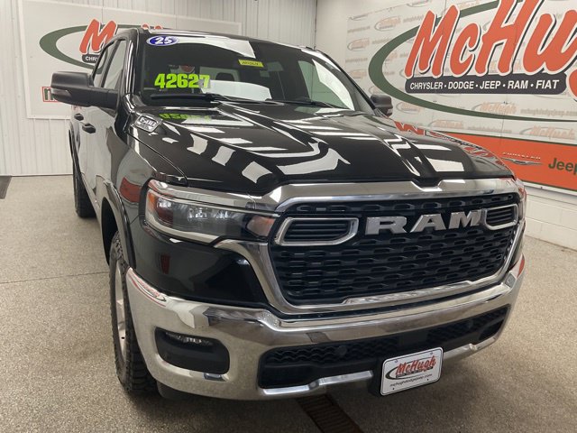 2025 Ram 1500 Big Horn 4x4 Crew Cab 5'7" Box - Image 4