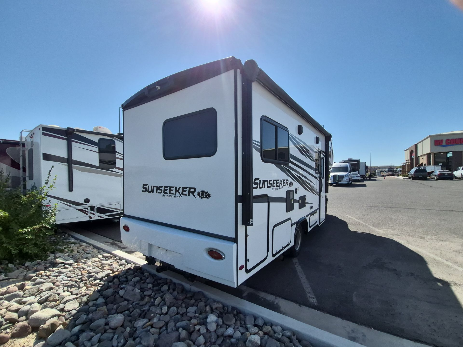 2023 Forest River Sunseeker LE 2350LE - Image 7