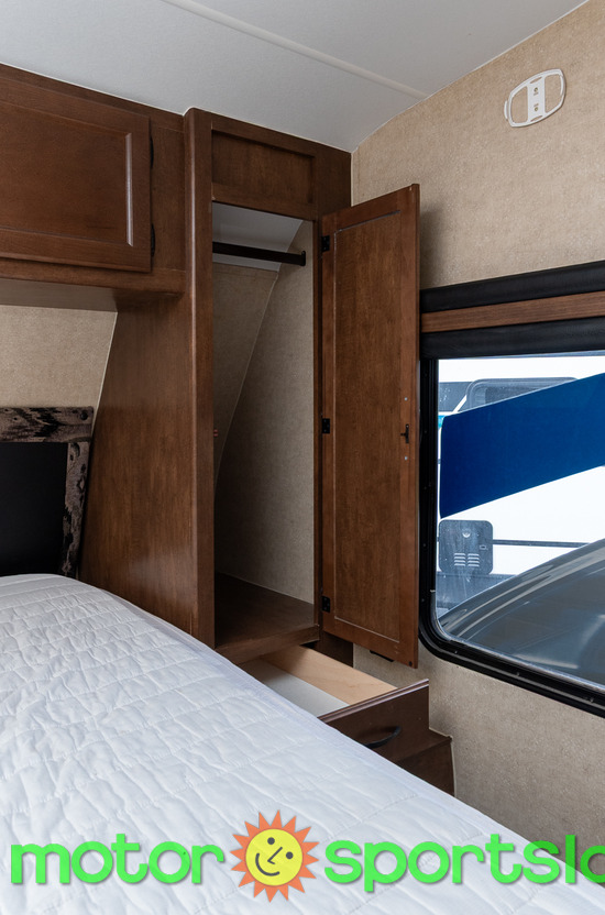2017 Pacific Coachworks Sandsport 25FBX - Image 23