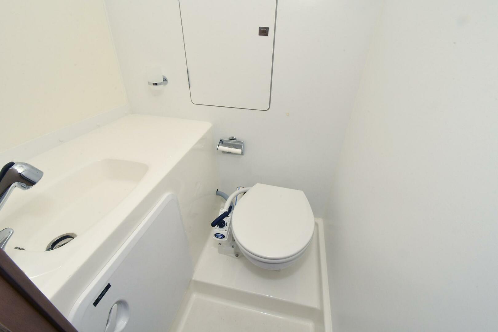 2018 Prestige 560 Fly - Image 71