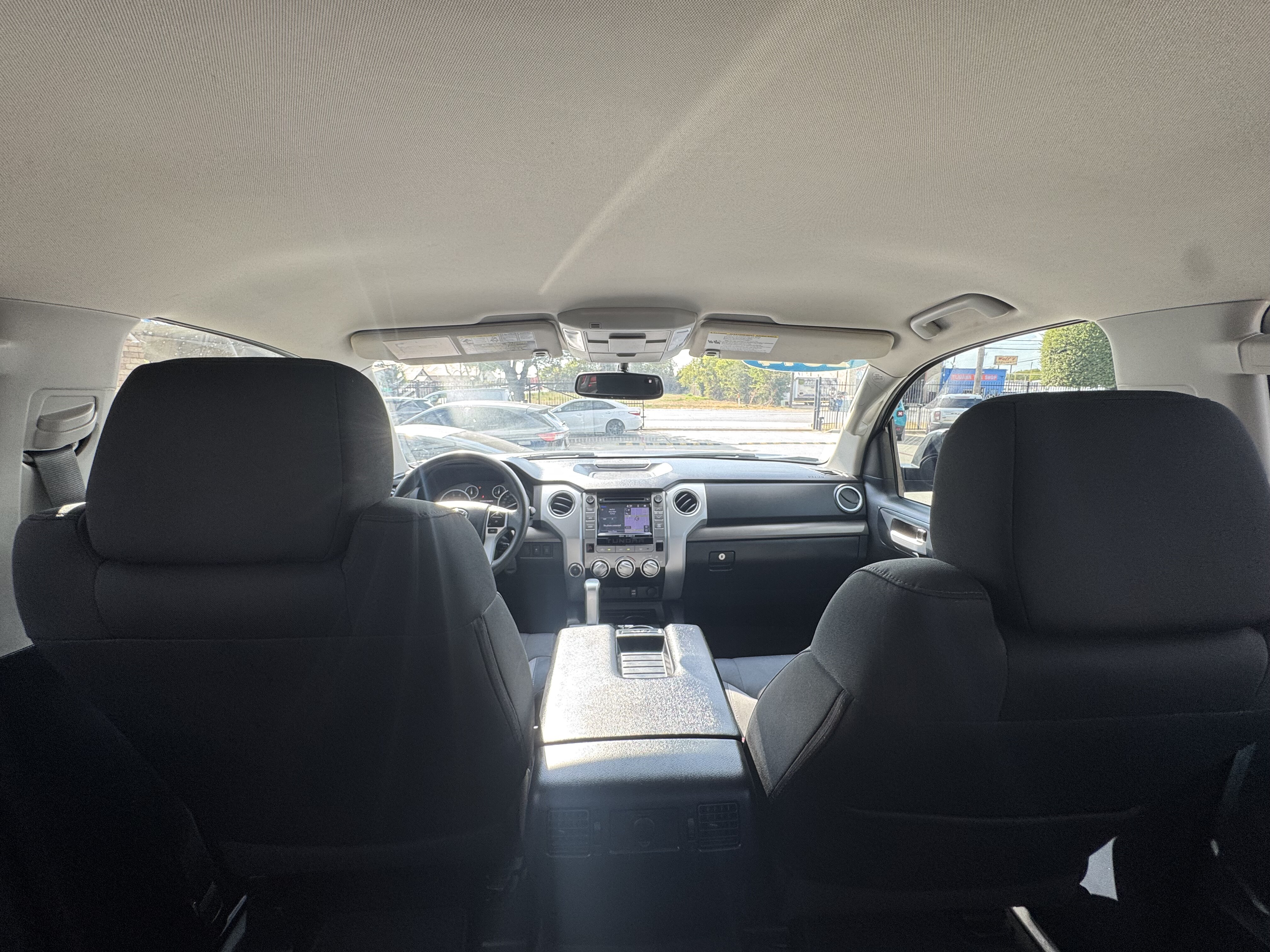 2014 Toyota Tundra CrewMax SR5 4WD 5.7L V8 - Image 26
