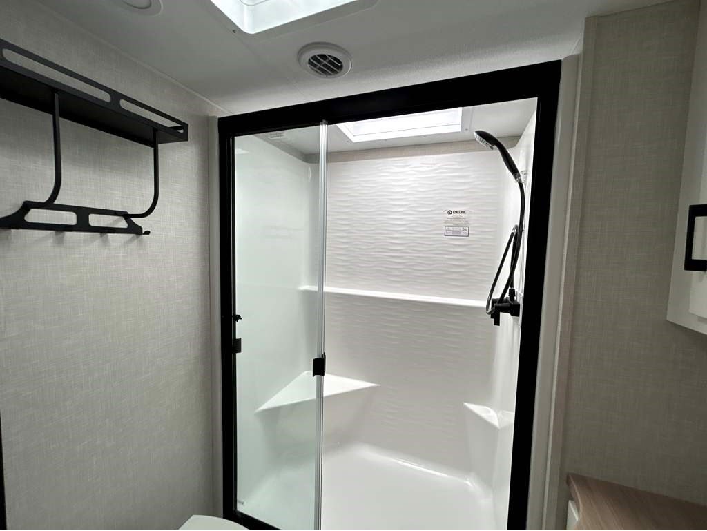 2026 VENTURE RV SPORTTREK 363VFR - Image 26