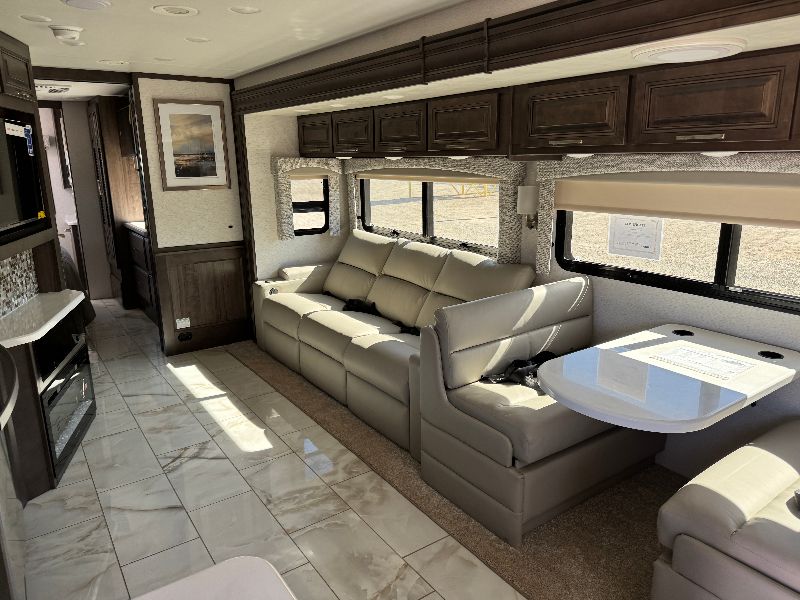2026 Entegra Coach Accolade XL 37K - Image 7