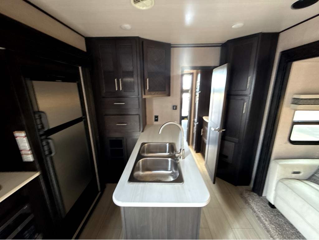 2018 FOREST RIVER XLR 30HDS - Image 15