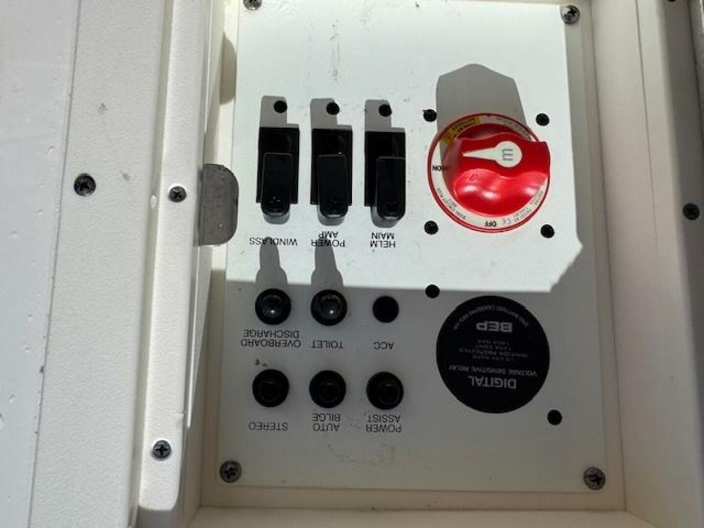 2021 Robalo R242 Center Console Base - Image 22