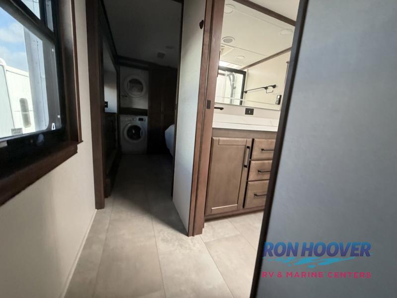 2025 FOREST RIVER 421FK - Image 72