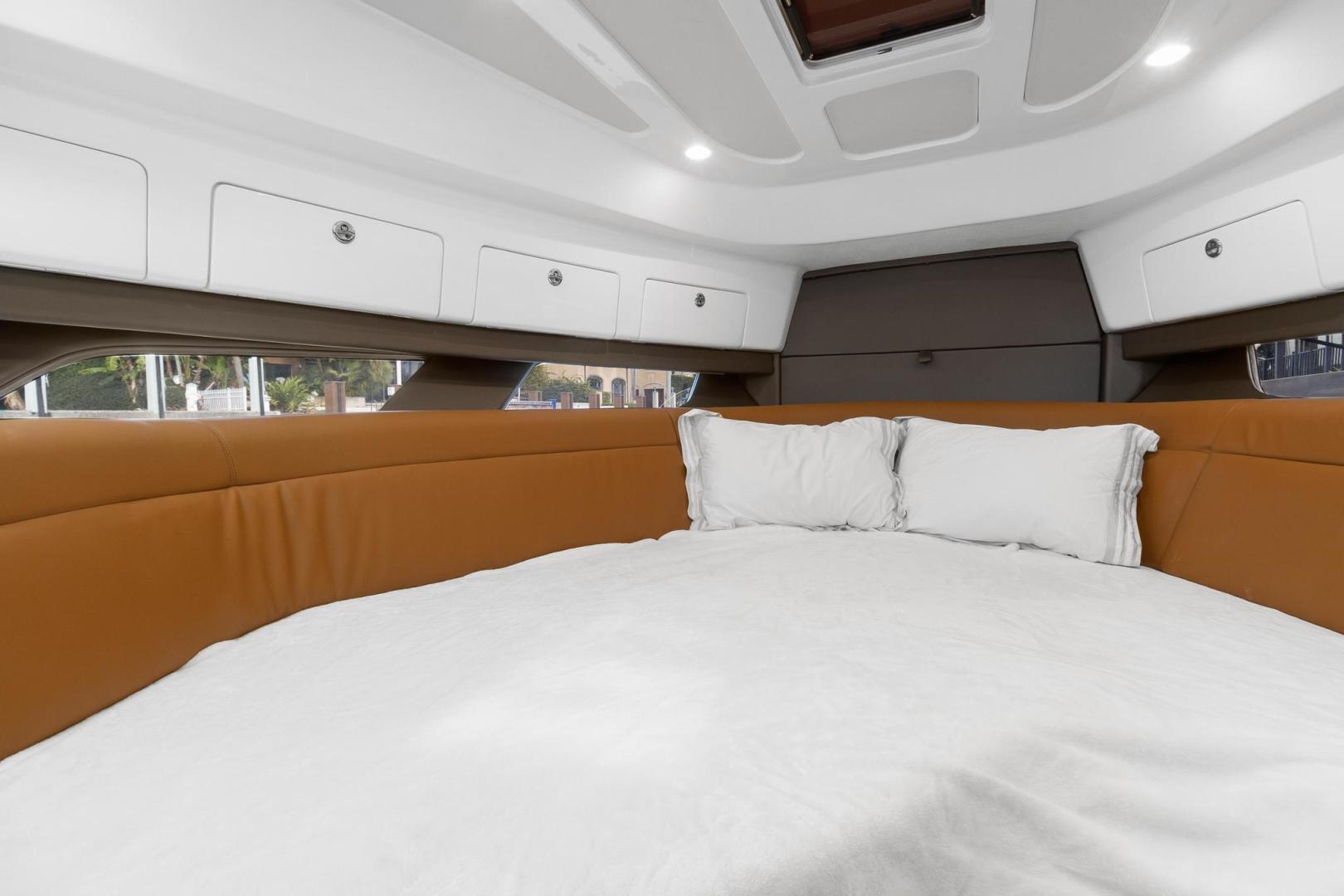 2021 Intrepid 438 Evolution - Image 33
