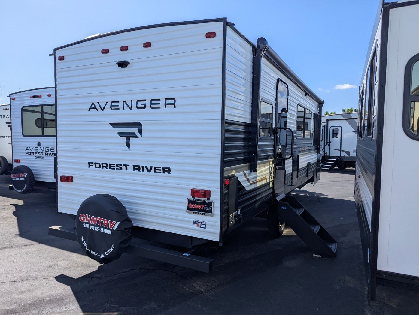 2027 Forest River Avenger 25MKO - Image 5