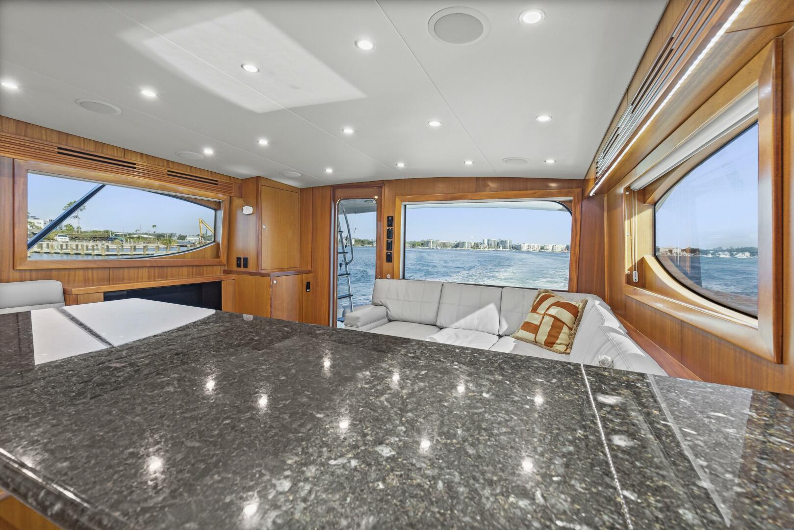 2008 Hatteras 60 Convertible - Image 7