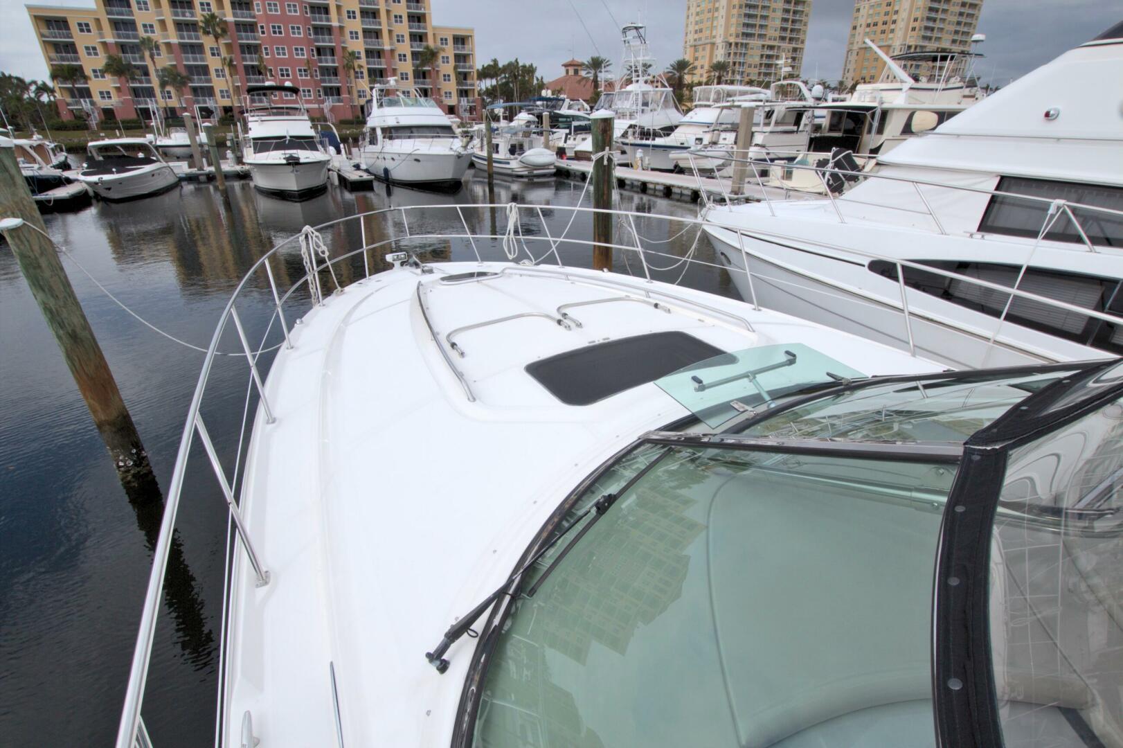 2009 Sea Ray 44 Sundancer - Image 17