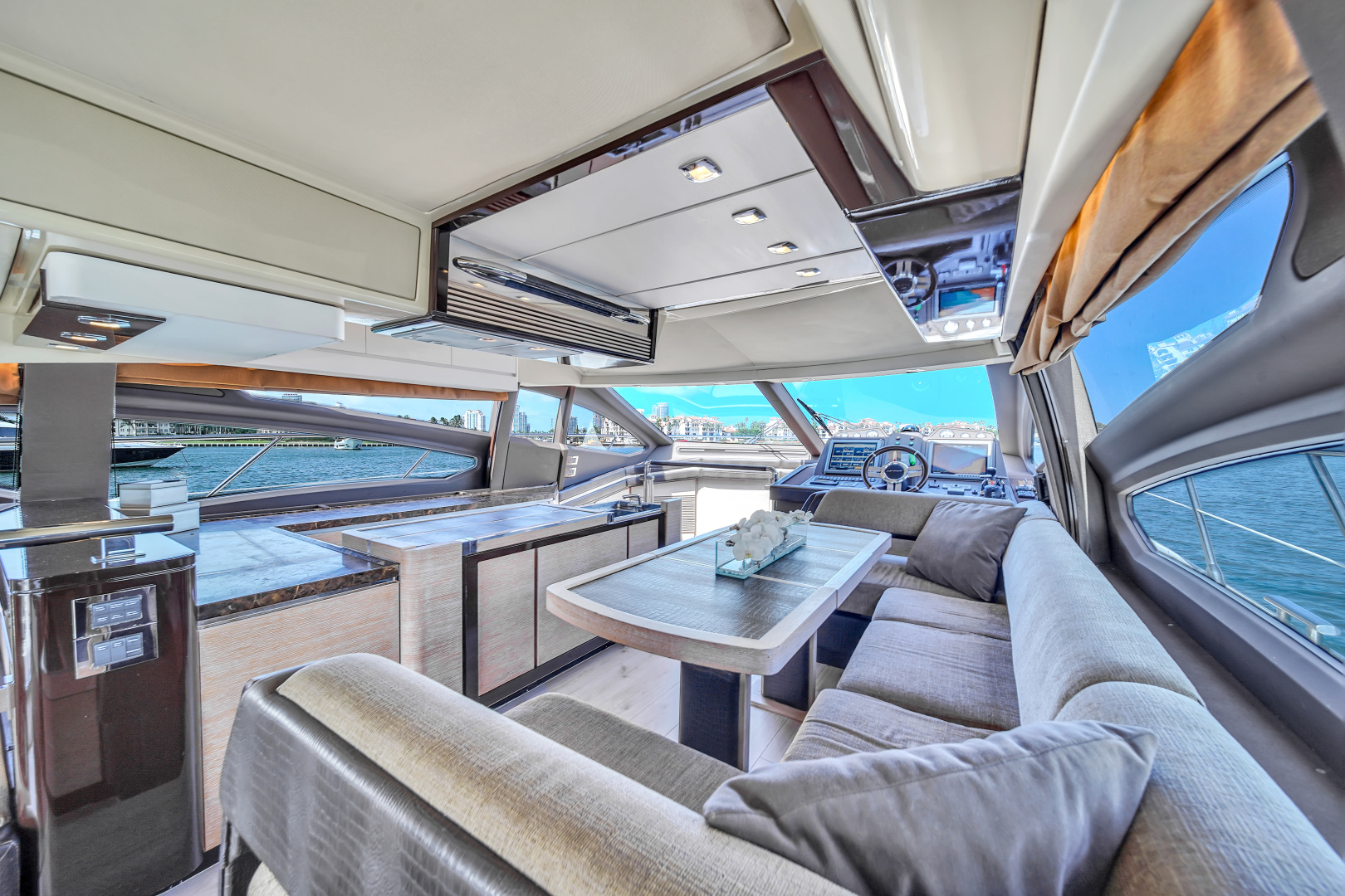 2012 Azimut 64 FLY - Image 60