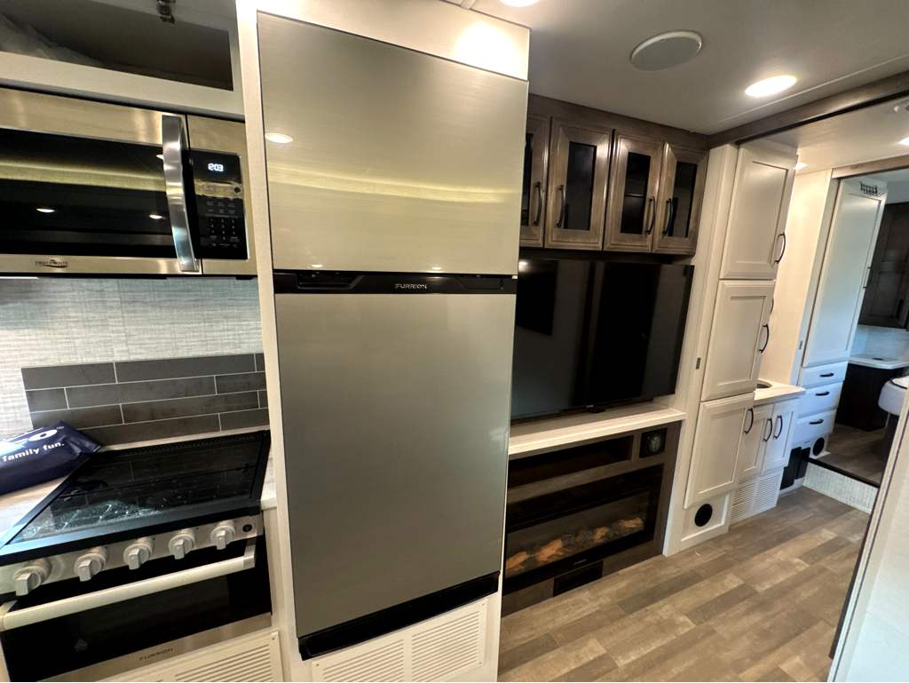 2025 JAYCO GREYHAWK 30Z - Image 15