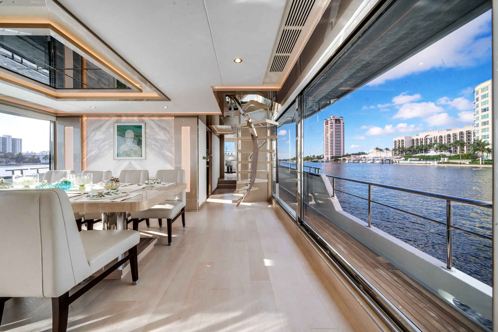 2022 Ocean Alexander 32L - Image 20